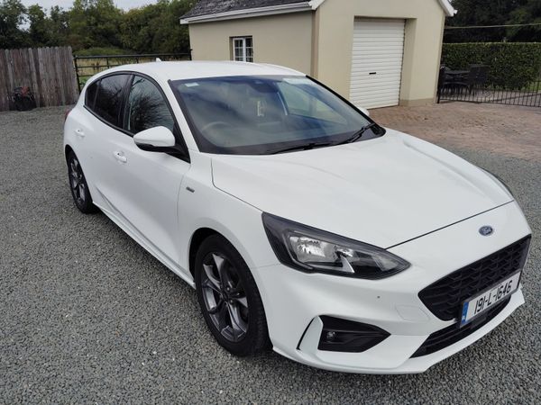 Ford Focus Hatchback, Petrol, 2019, White
