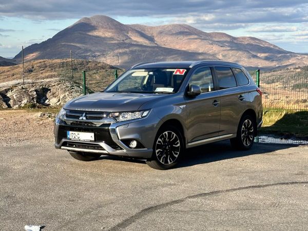 Mitsubishi Outlander SUV, Petrol Plug-in Hybrid, 2017, Grey