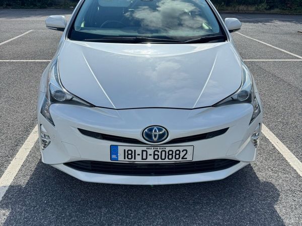 Toyota Prius Hatchback, Petrol Hybrid, 2018, White