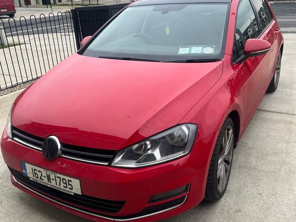 Volkswagen Golf Hatchback, Diesel, 2016, Red
