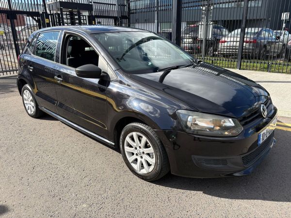 Volkswagen Polo Hatchback, Petrol, 2010, Black