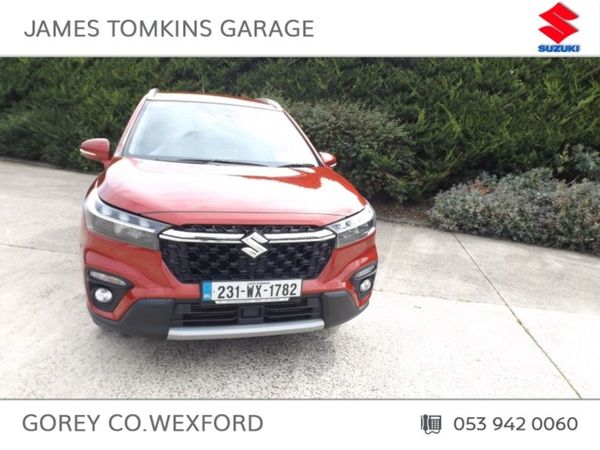 Suzuki SX4 S-Cross Hatchback, Petrol, 2023, Red