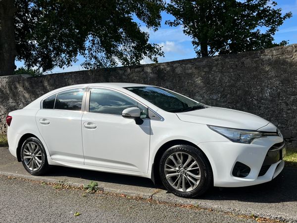 Toyota Avensis Saloon, Diesel, 2016, White