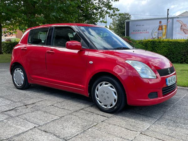 Suzuki Swift Hatchback, Petrol, 2006, Red