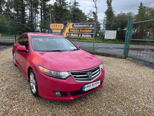 Honda Accord Saloon, Diesel, 2009, Red