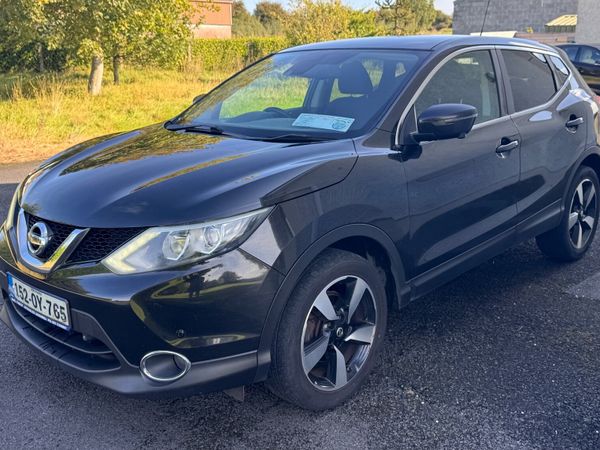 Nissan Qashqai Hatchback, Diesel, 2015, Black