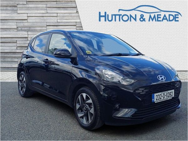 Hyundai i10 Hatchback, Petrol, 2023, Black