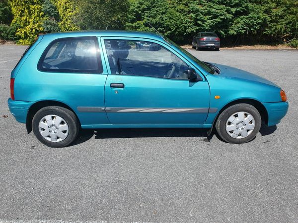 Toyota Starlet Hatchback, Petrol, 1998, Green