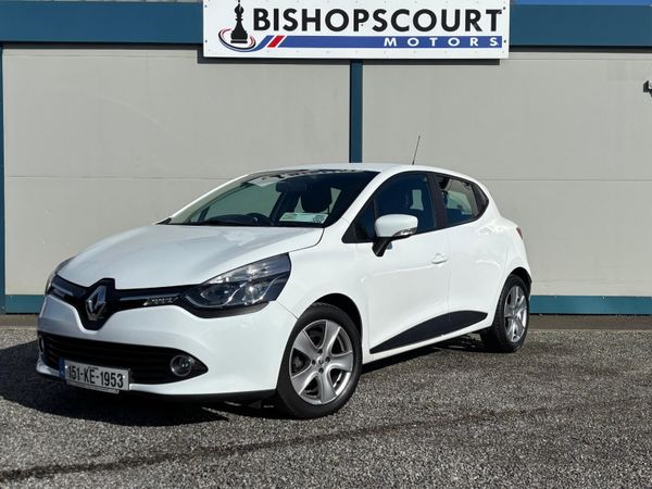 Renault Clio Hatchback, Petrol, 2015, White