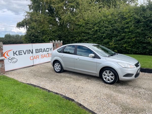 Ford Focus Hatchback, Petrol, 2008, Silver