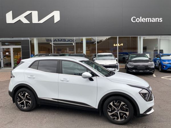 Kia Sportage SUV, Diesel Hybrid, 2022, White