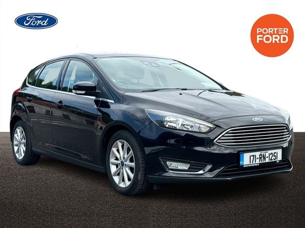 Ford Focus Hatchback, Diesel, 2017, Black