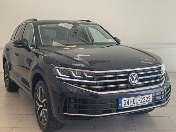 Volkswagen Touareg SUV, Petrol Plug-in Hybrid, 2024, Blue