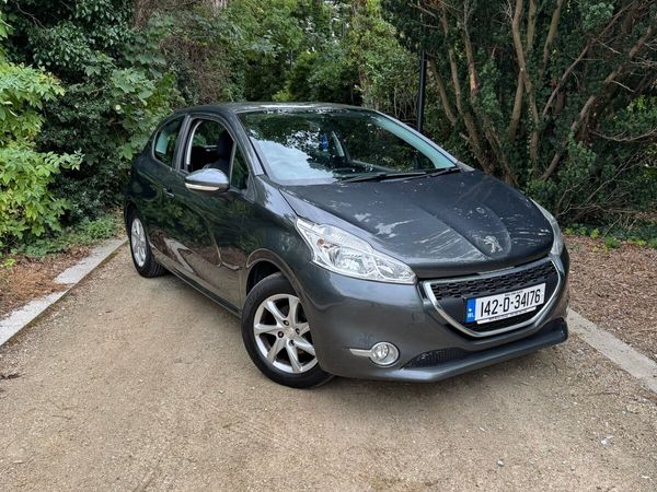 Peugeot 208 Hatchback, Petrol, 2014, Grey