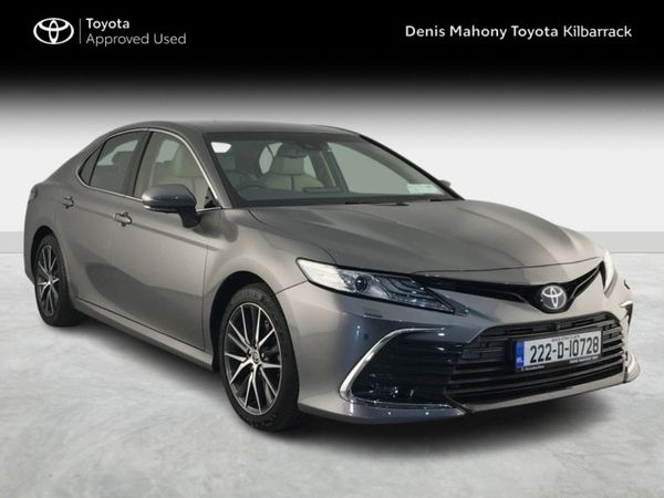 Toyota Camry Saloon, Petrol Hybrid, 2022, Silver