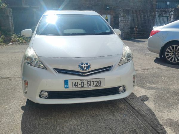Toyota Prius MPV, Petrol Hybrid, 2014, White