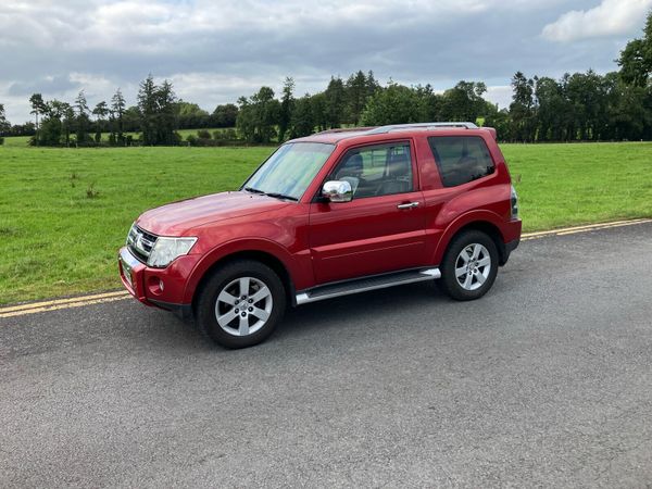Mitsubishi Pajero SUV, Diesel, 2008, Red