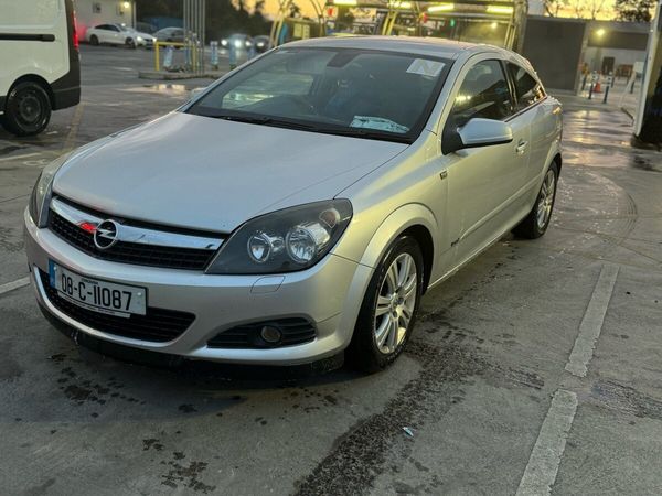 Opel Astra Hatchback, Petrol, 2008, Silver