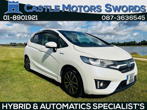 Honda Fit Hatchback, Petrol Hybrid, 2016, White