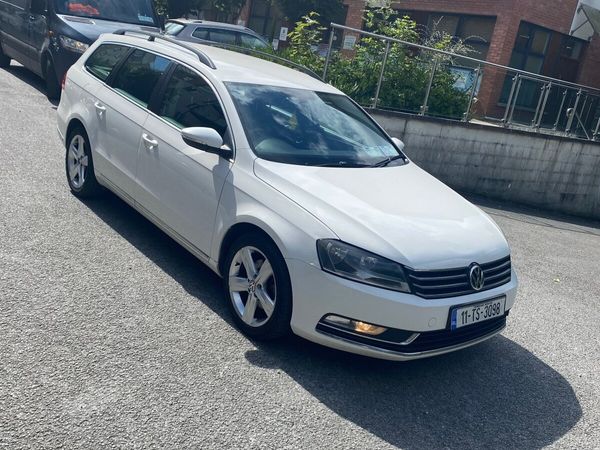 Volkswagen Passat Estate, Diesel, 2011, White