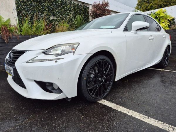 Lexus IS Saloon, Hybrid, 2014, White