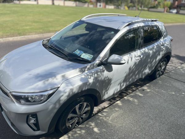 Kia Stonic Estate/Jeep, Petrol, 2022, Grey