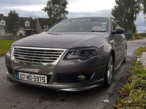 Volkswagen Passat Saloon, Diesel, 2007, Grey