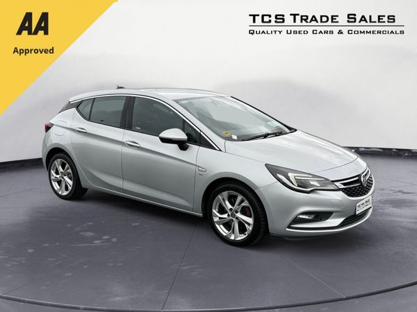 Vauxhall Astra Hatchback, Diesel, 2017, Silver