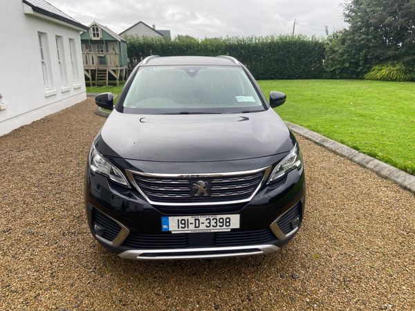 Peugeot 5008 MPV, Petrol, 2019, Black
