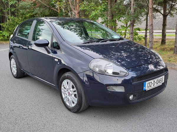 Fiat Punto Hatchback, Petrol, 2013, Blue