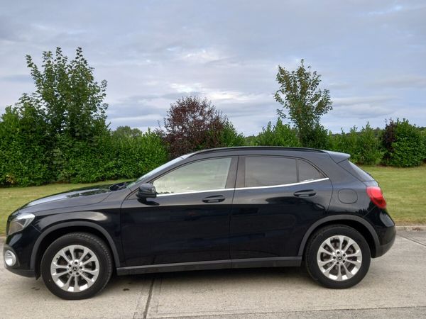 Mercedes-Benz GLA SUV, Diesel, 2017, Black