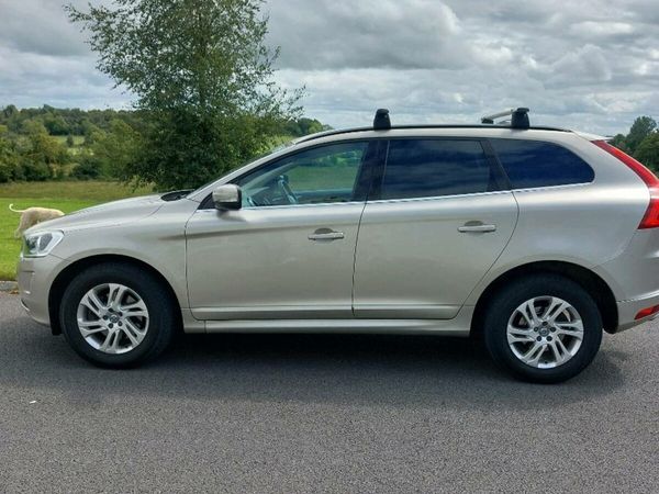 Volvo XC60 SUV, Diesel, 2016, Gold