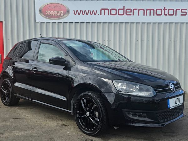 Volkswagen Polo Hatchback, Petrol, 2014, Black