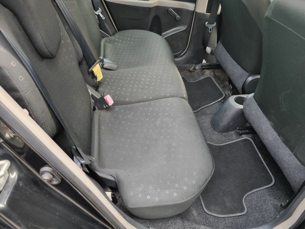 Toyota Yaris Hatchback, Petrol, 2008, Black