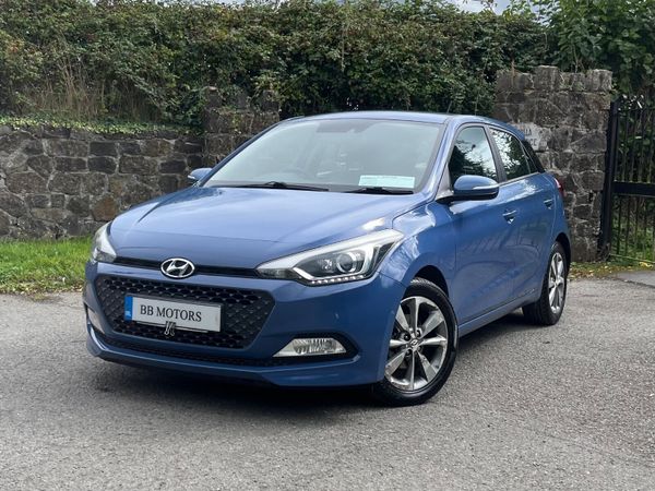 Hyundai i20 Hatchback, Petrol, 2017, Blue
