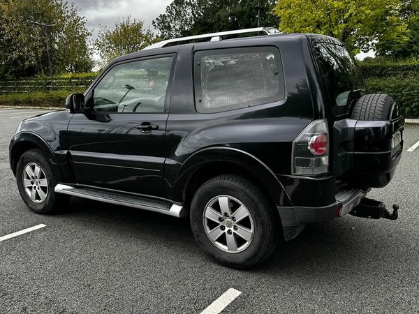 Mitsubishi Pajero SUV, Diesel, 2007, Black