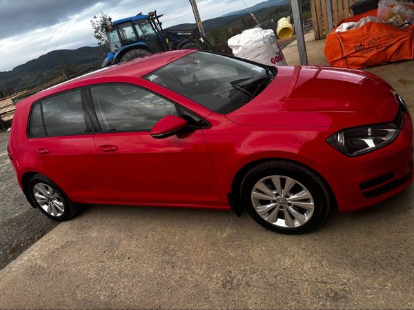 Volkswagen Golf Hatchback, Diesel, 2013, Red