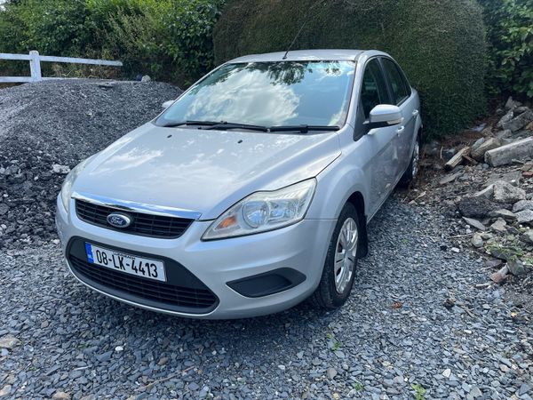 Ford Focus Saloon, Petrol, 2008, Silver