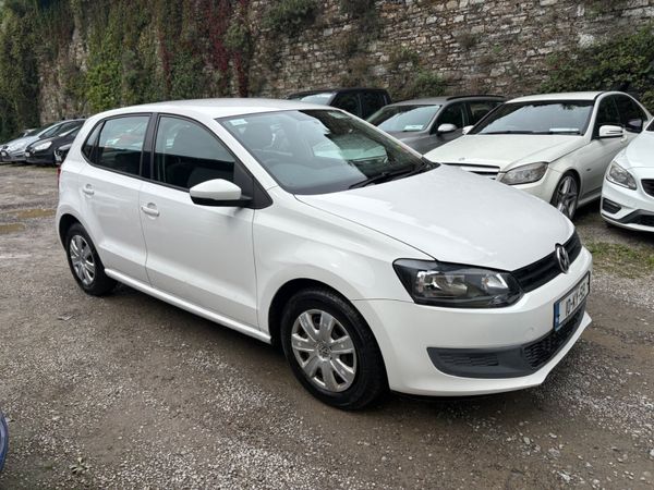 Volkswagen Polo Hatchback, Petrol, 2010, White