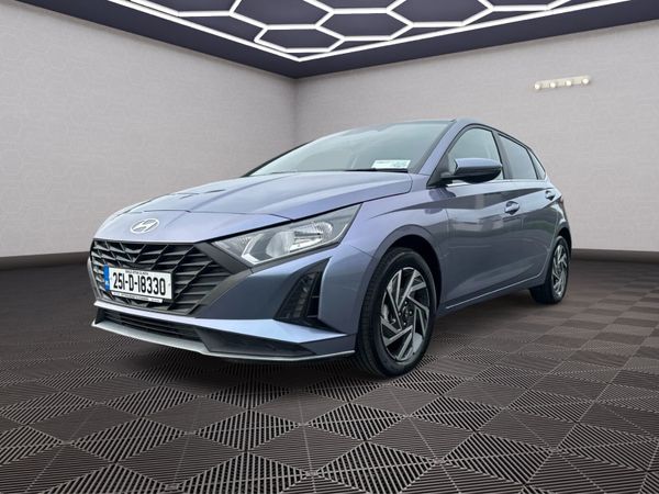Hyundai i20 Hatchback, Petrol, 2025, Blue