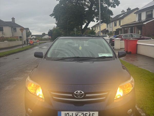 Toyota Corolla Saloon, Diesel, 2010, Blue