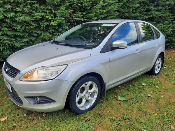 Ford Focus Hatchback, Diesel, 2010, Silver