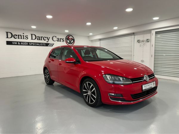 Volkswagen Golf Hatchback, Petrol, 2016, Red