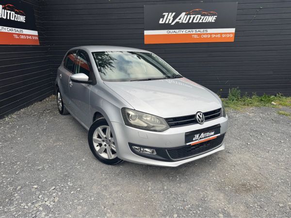 Volkswagen Polo Hatchback, Petrol, 2014, Silver
