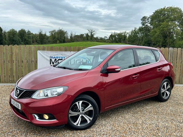 Nissan Pulsar Hatchback, Diesel, 2015, Red