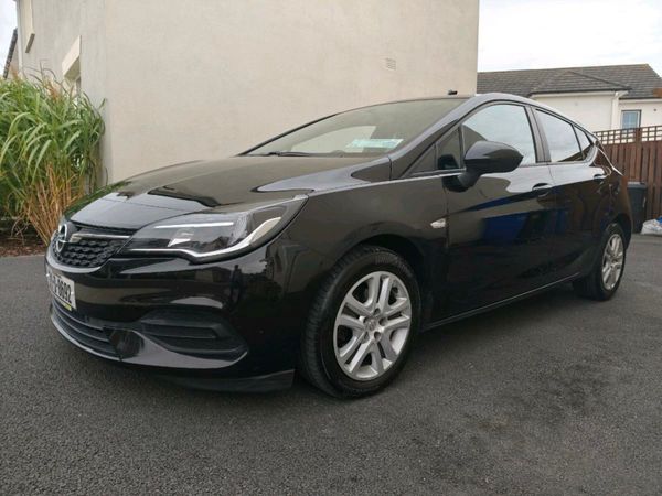 Opel Astra Hatchback, Diesel, 2021, Black