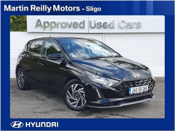 Hyundai i20 Hatchback, Petrol, 2024, Black