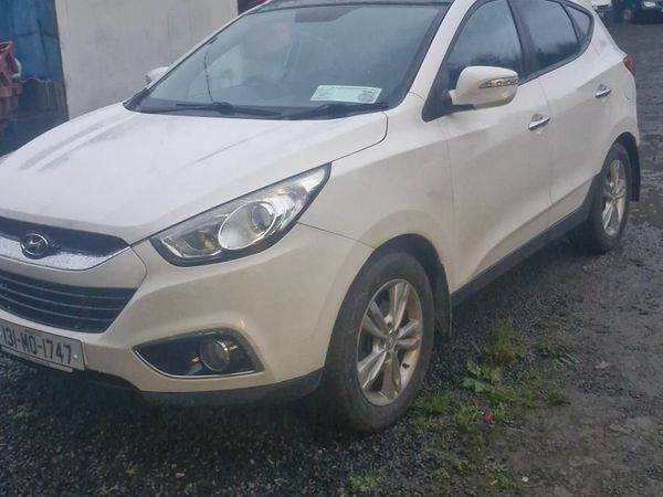 Hyundai ix35 SUV, Diesel, 2013, White