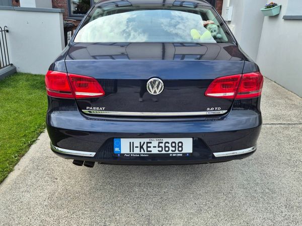 Volkswagen Passat Saloon, Diesel, 2011, Blue