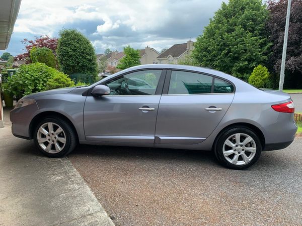 Renault Fluence Saloon, Diesel, 2011, Blue
